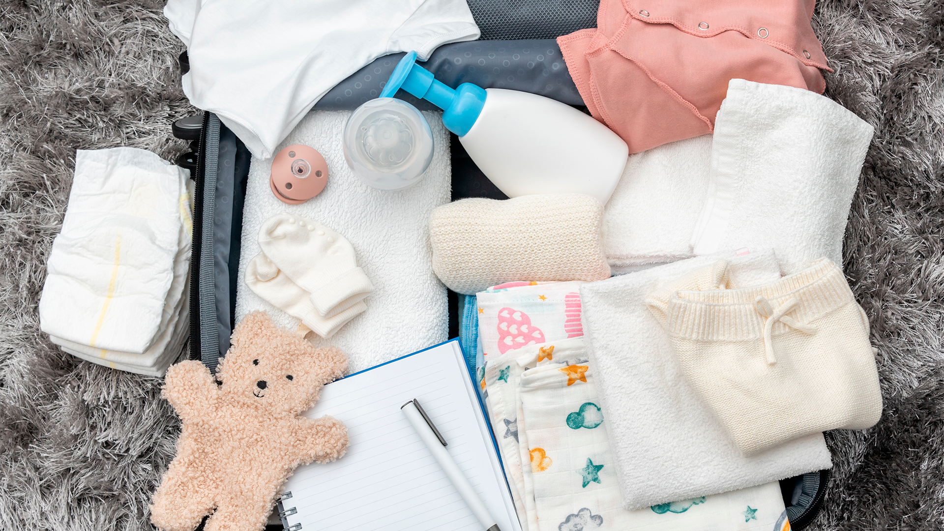 Pañalera para bebé, todo lo que necesitas llevar.